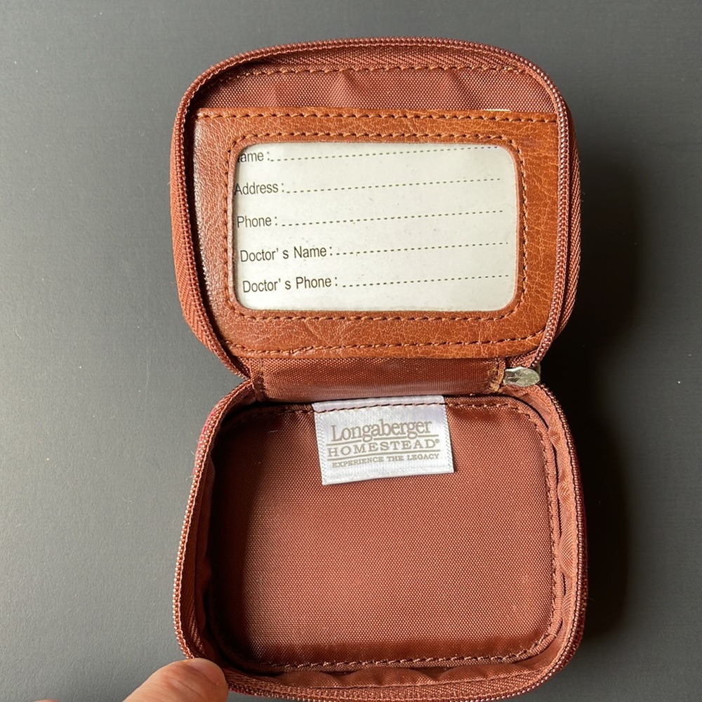 Longaberger plaid zipper pill case - Picture 3 of 6